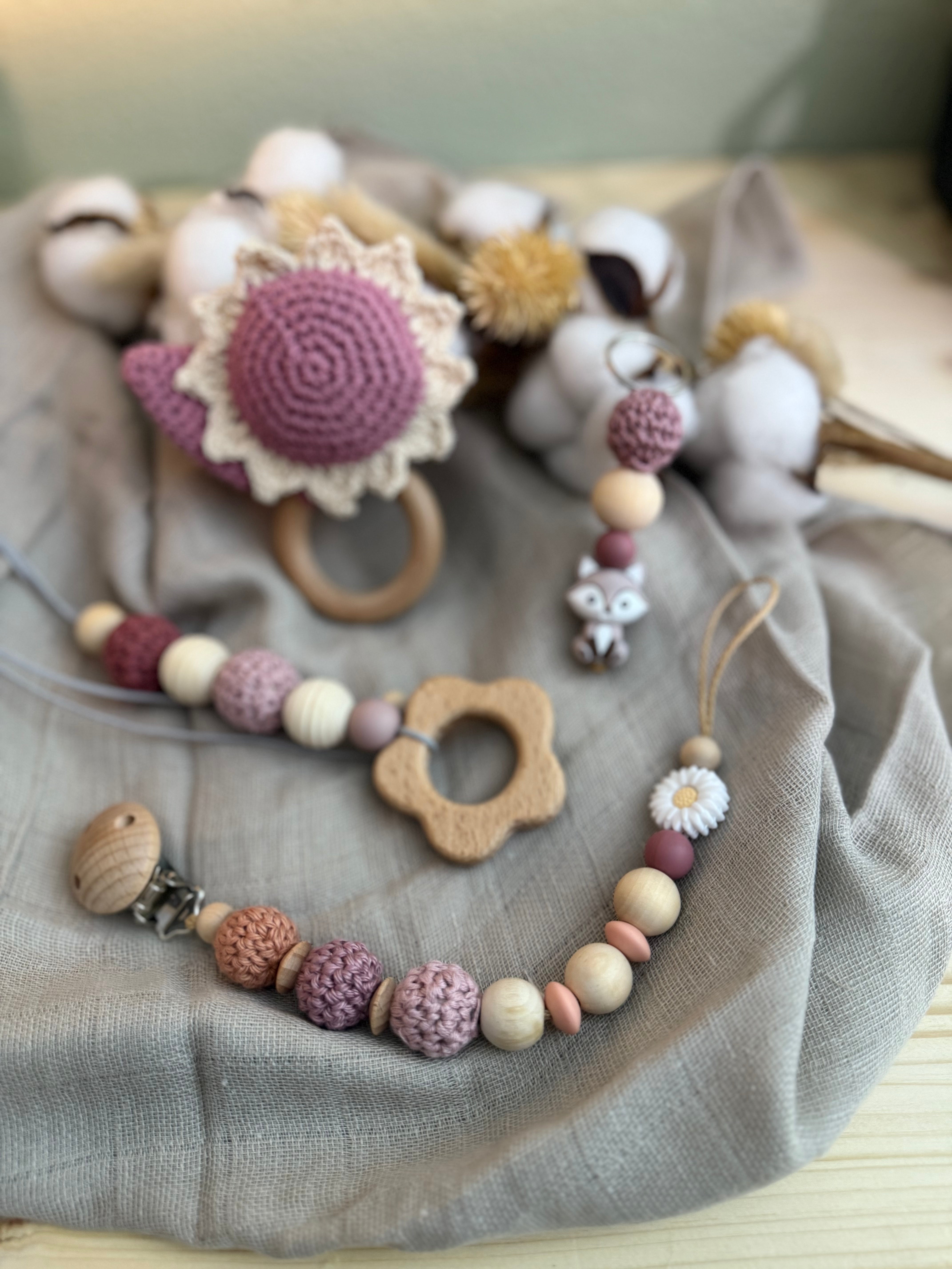 [Product Name] – Liebevoll handgemachtes Babygeschenk von Small Lights
