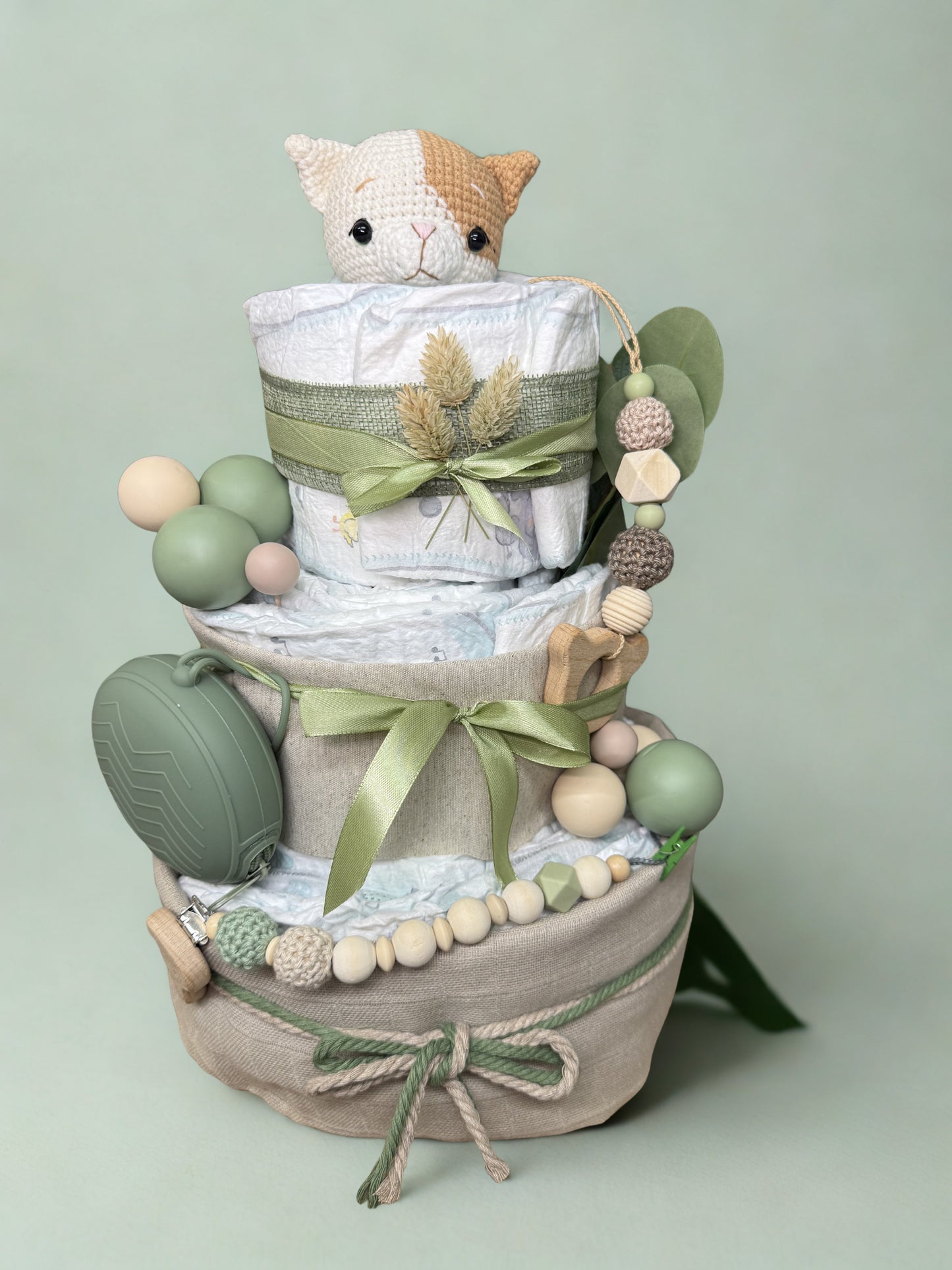 Windeltorte neutral mit Name, Tiermotive, habdgemacht