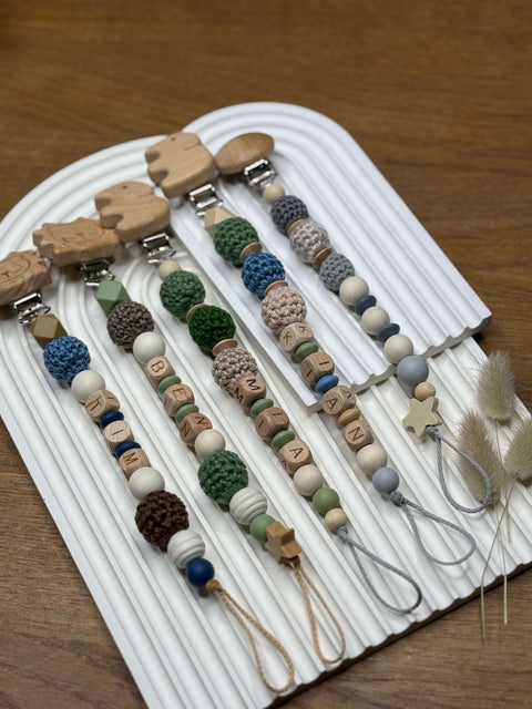 Schnullerkette personalisiert, handgemacht, CE geprüft - Small Lights Shop