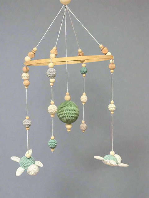 Handgemachtes Baby-Mobile – Holzperlen & Häkeldeko - Small Lights Shop