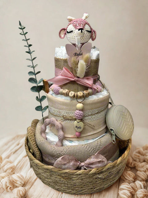 Windeltorte Mädchen mit Baby Strickdecke, Korb, Babyschuhe und viel mehr