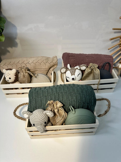 Baby Geschenkset „Zauberhafte Anfänge“ – Handgefertigt & Natürlich - Small Lights Shop