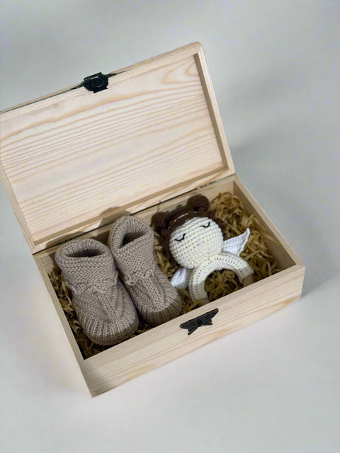 [Product Name] – Liebevoll handgemachtes Babygeschenk von Small Lights